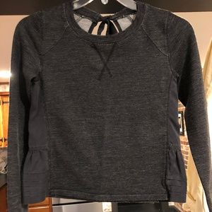 Lululemon Size 4 Gray Top
